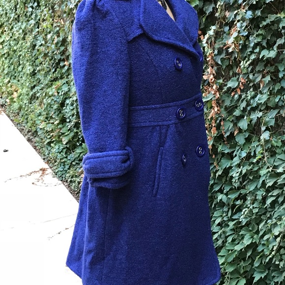 Blue Bow Coat - Picture 5 of 8